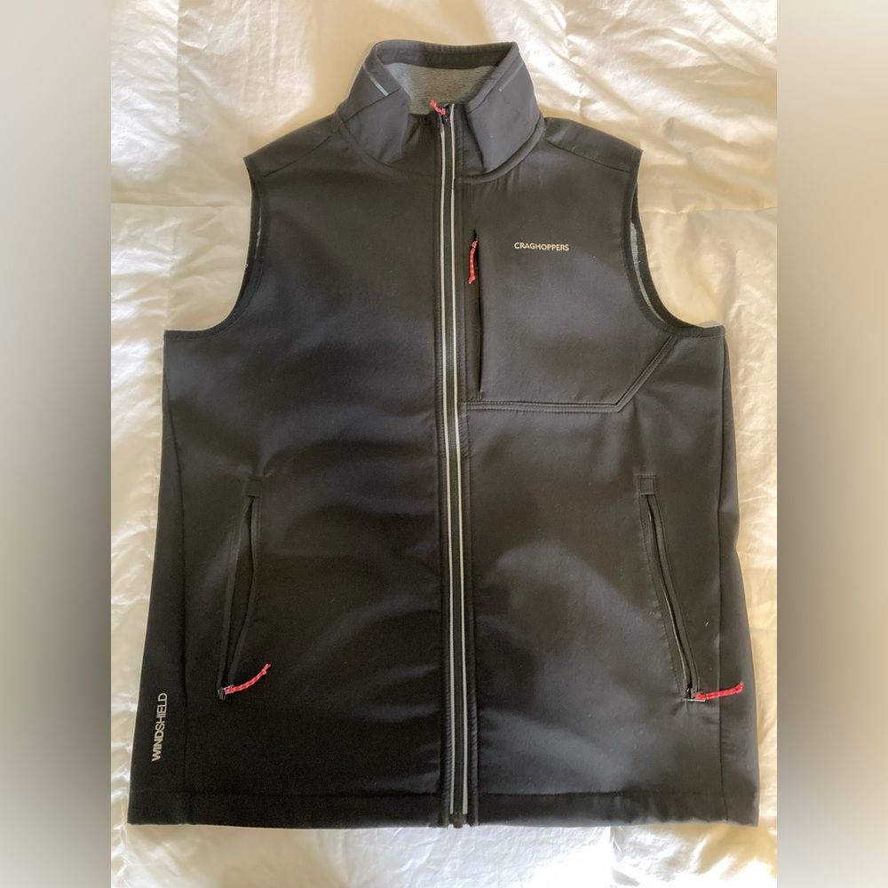 Craghoppers men’s vest size medium EUC.